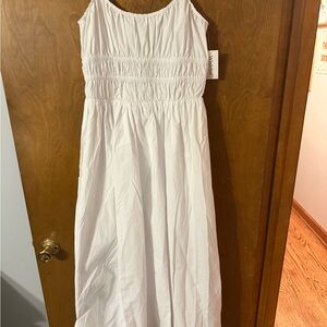 Elegant White Midi Dress